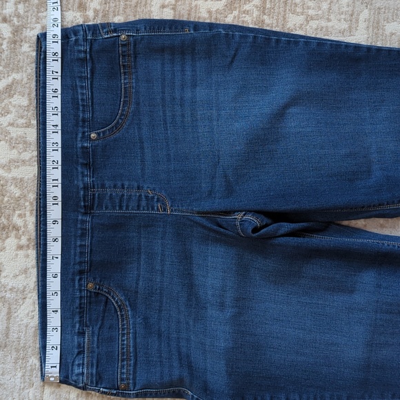 Style & Co. Straight Leg Distressed Whiskering Jeans XL Blue - Picture 13 of 16